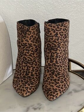 Circus Sam Edelman Hadden leopard ankle booties 8M
